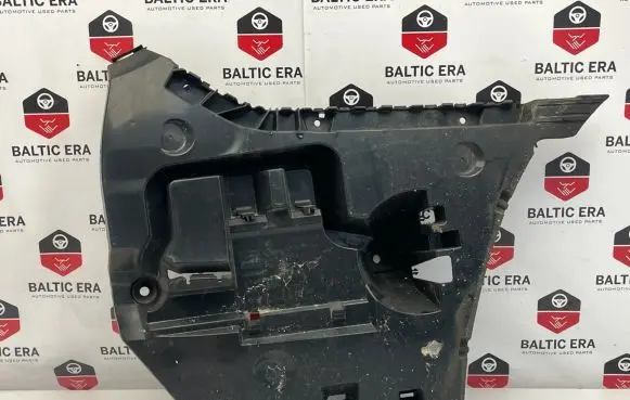 BMW 5 F10 F11 Rear bumper mounting bracket 15857711 7184768
