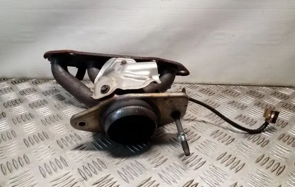 Nissan Juke I F15 Exhaust manifold