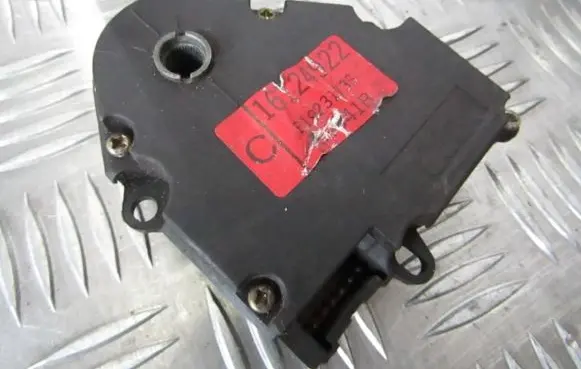 Pontiac Trans Sport Central locking motor 16124922