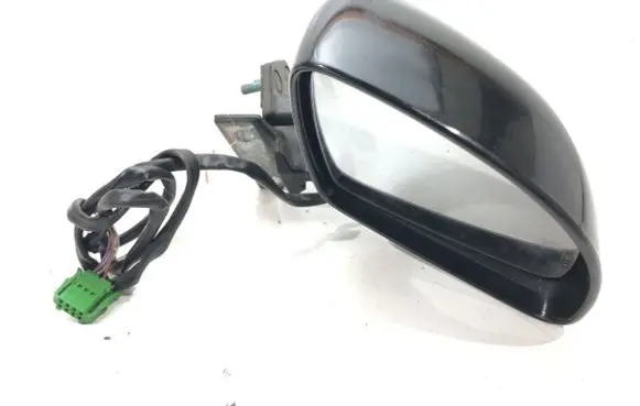 Volkswagen New Beetle Front door electric wing mirror