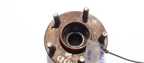KIA Carnival Rear wheel hub