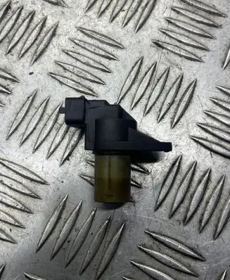 Mercedes-Benz E W211 Camshaft position sensor A0031539728