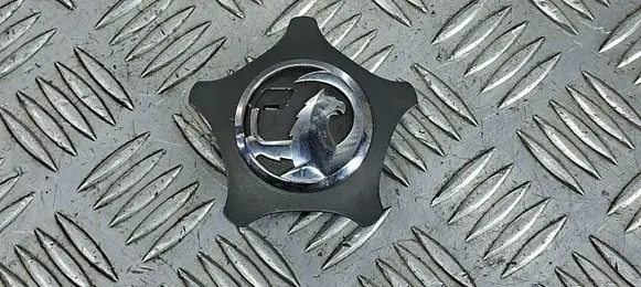 Opel Astra J Original wheel cap