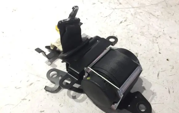 Toyota Verso Third row seat belt 733500F020