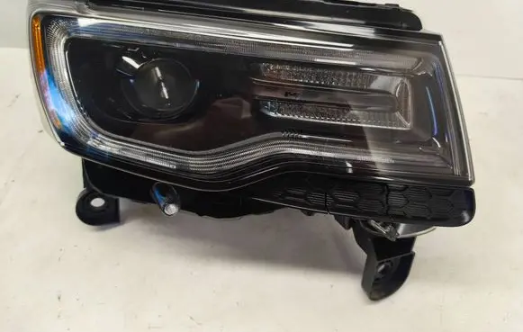 Jeep Grand Cherokee Headlight/headlamp T12023B 55112916AB