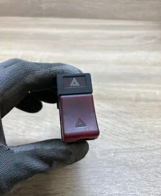 Volvo 850 Hazard light switch 6806356 657900