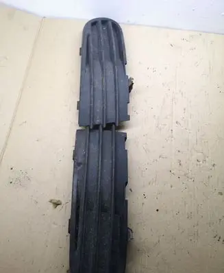 Volvo S40 Front bumper lower grill 30657009 30657010