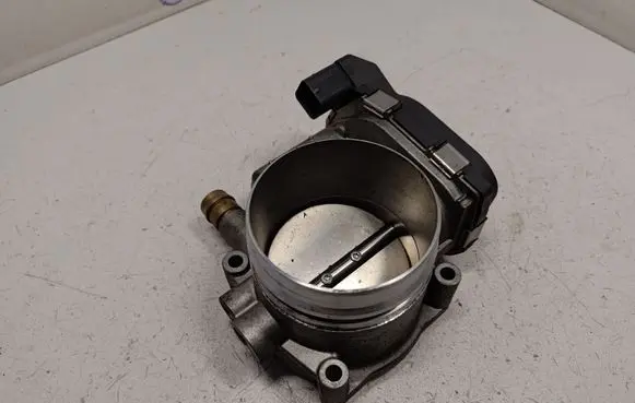 BMW 5 F10 F11 Throttle valve 13547597871 13547582926