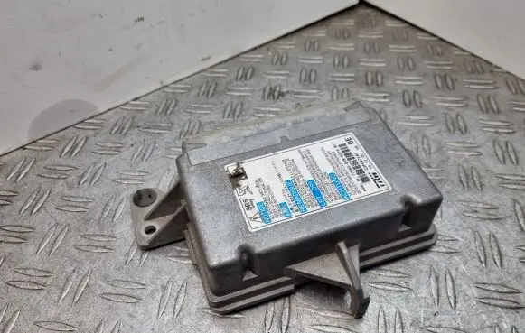 Honda CR-V Airbag control unit/module 77960SKNE014M1