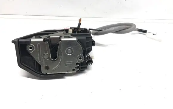 Audi A5 8T 8F Front door lock