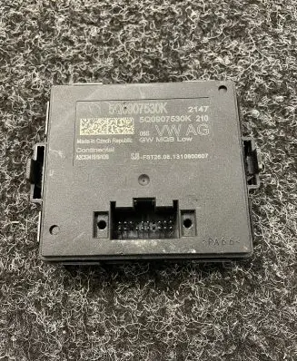 Volkswagen Golf VII Gateway control module 5Q0907530K