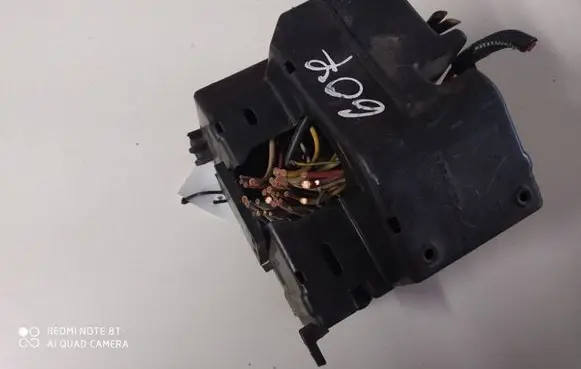 Peugeot 607 Fuse module 9629889580 9628024480 9649681580