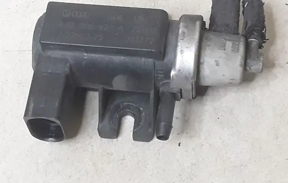Audi A3 S3 8L Turbo solenoid valve 1J0906627A