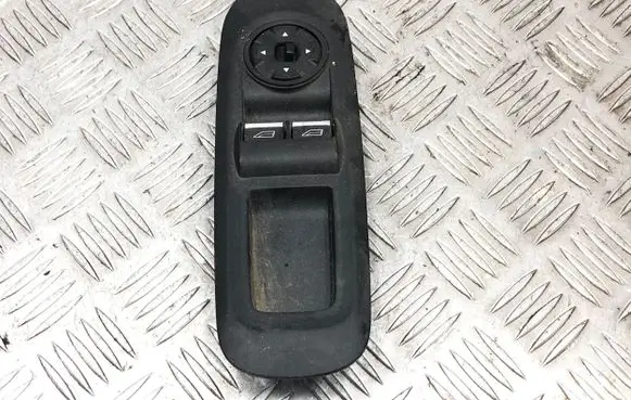 Ford Mondeo MK IV Electric window control switch 7S7T14A132CB 09102012 A0910C19880
