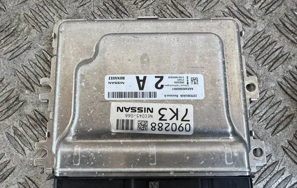 Nissan Qashqai J12 Engine control unit/module 237036UA0A