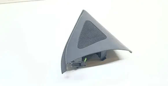 Front door high frequency speaker