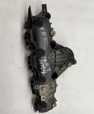 Volkswagen Tiguan Intake manifold 03L129711AG