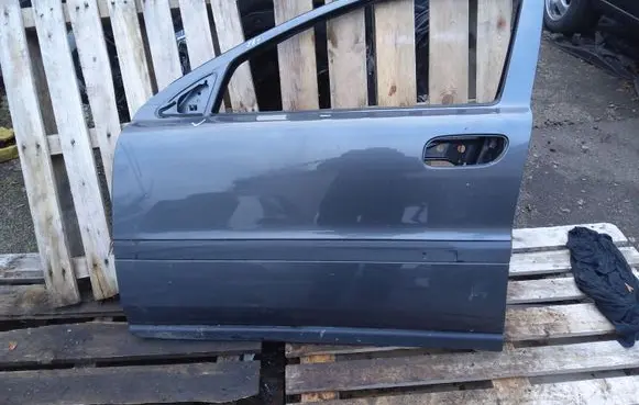 Volvo S60 Front door