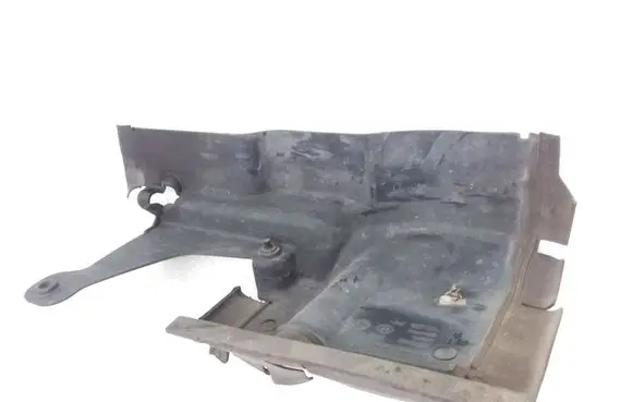 Volvo XC70 Radiator trim 30763221
