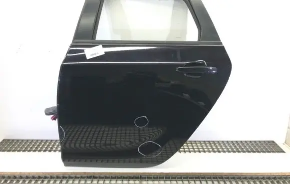 Opel Astra J Rear door