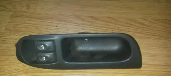 Renault Scenic I Electric window control switch