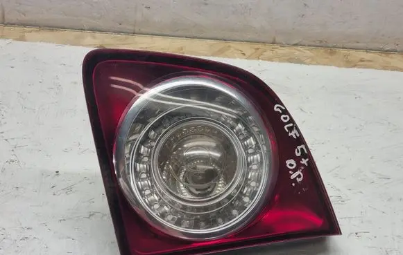 Volkswagen Golf Plus Tailgate rear/tail lights 5M0945094H