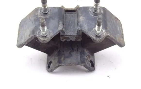 Lexus IS 220D-250-350 Gearbox mounting bracket 12371-31090