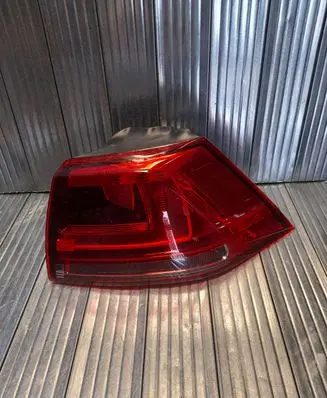 Volkswagen Golf VII Rear/tail lights 5GM945096B
