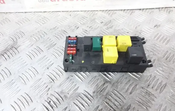 Mercedes-Benz E W210 Fuse module 0005401550