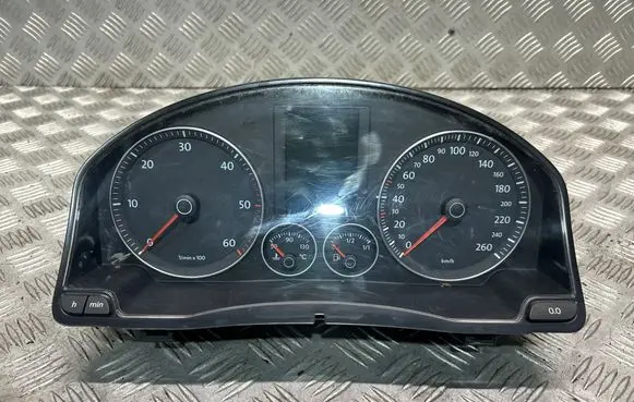 Volkswagen Golf V Speedometer (instrument cluster) 1K0920874M