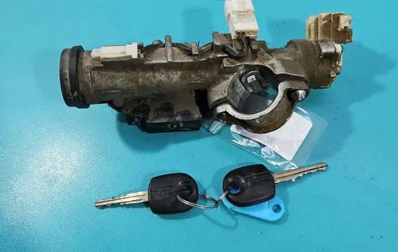 Isuzu D-Max Ignition lock 8981232605 IMPRK1535409