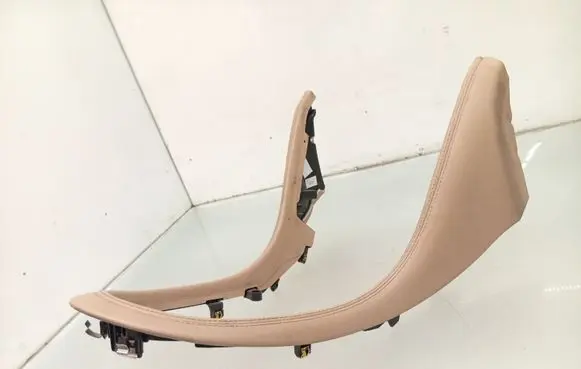 Mercedes-Benz CLS C219 Other center console (tunnel) element E048844121