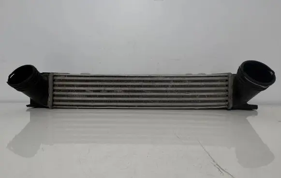 BMW 1 E81 E87 Intercooler radiator 779878802