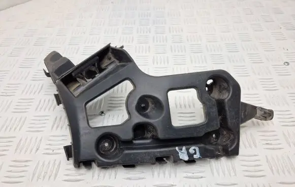 Renault Captur Rear bumper mounting bracket 852233250R