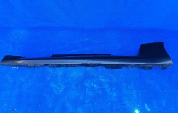 BMW M2 G87 Sill/side skirt trim 8081265