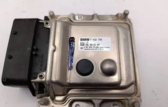 BMW X5 F15 Adblue control unit 7432799 0281032173