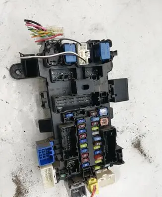 Suzuki Grand Vitara II Fuse module 07135J17