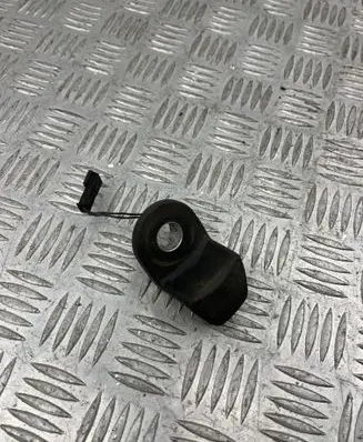 BMW 5 E60 E61 Tailgate glass/window release handle 8385694