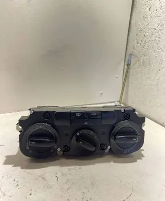Volkswagen PASSAT B6 Climate control unit 3C2820045A 5HB00932827