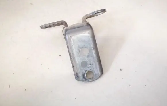 Toyota Verso-S Front door upper hinge