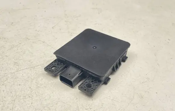 Volkswagen Polo V 6R Rear glass lock/latch Q190 3WA907541D