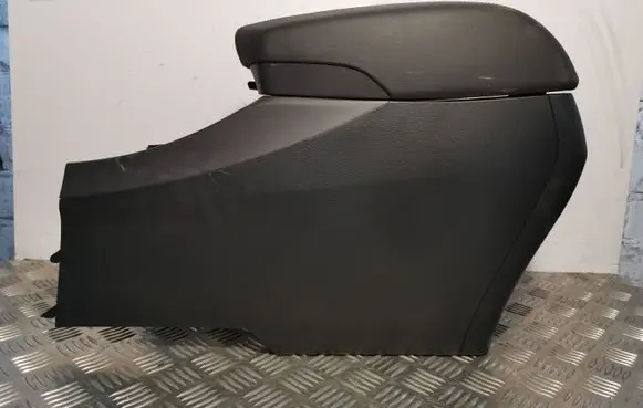 Hyundai Santa Fe Armrest