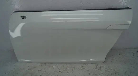 Audi R8 42 Door (2 Door Coupe) 
