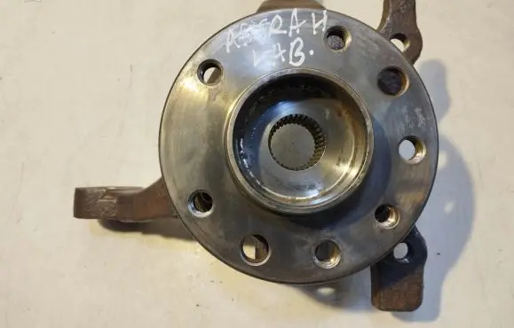 Opel Astra H Front wheel hub spindle knuckle 1617430