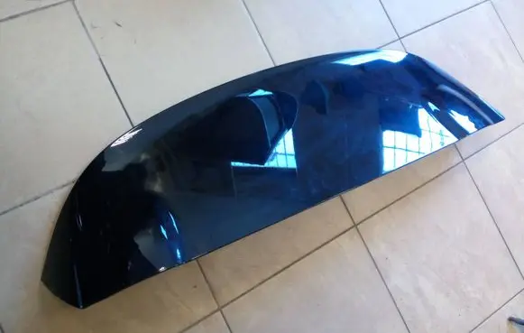 Tailgate/trunk spoiler