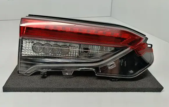 Toyota RAV 4 (XA50) Tailgate rear/tail lights 81590-42062