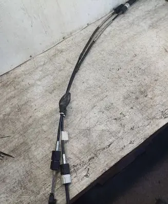 Ford Focus C-MAX Gear shift cable linkage 607105508
