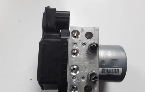 Ford Mondeo MK IV ABS Pump BG912C405AD