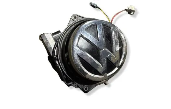 Volkswagen Golf VII Tailgate handle with camera 5G0827469F