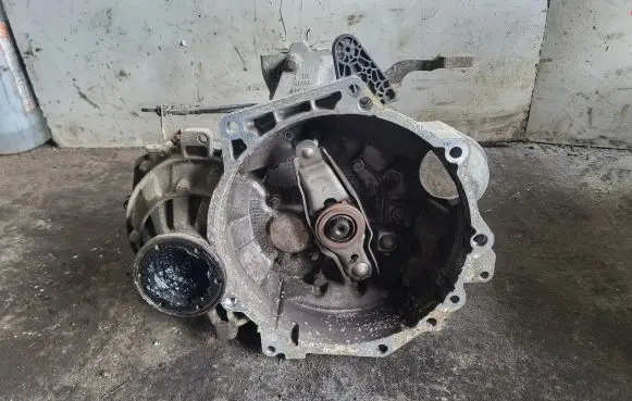 Skoda Yeti (5L) Manual 5 speed gearbox KJF